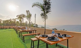 Treebo Trend Hotel Dreamworld