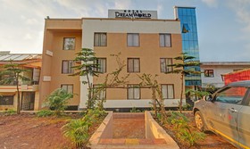 Treebo Trend Hotel Dreamworld