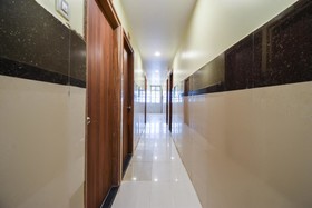 Hotel Ratan Deluxe by OYO Rooms