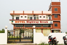 Hotel Highway Break by OYO Rooms