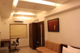 Hotel Loharkars by JK Rooms