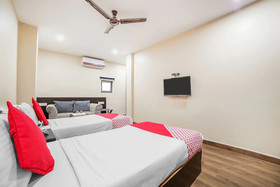 OYO Townhouse 155 Hotel Satya