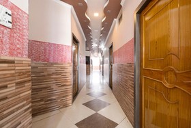 Hotel The 7 Days Restaurant by OYO Rooms