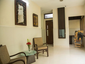 Peanut Hotel by OYO Rooms