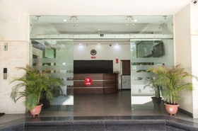 Peanut Hotel by OYO Rooms