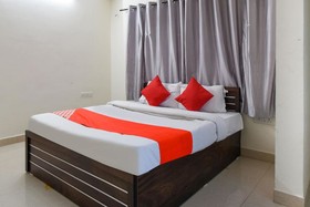 Regal-44 by OYO Rooms