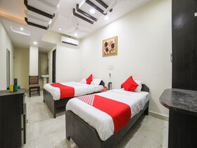 Ruchira Villa by OYO