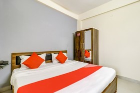 The Crown Inn by OYO Rooms