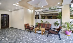 Treebo Trip Shri Guru Service Apartment