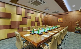 Hotel Express Inn