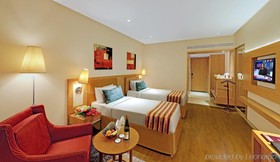 Hotel Express Inn