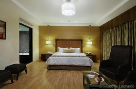 Hotel Express Inn