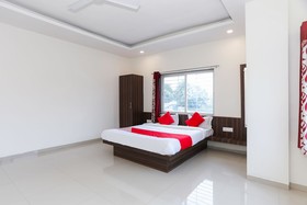 Hotel Namrata By OYO Rooms