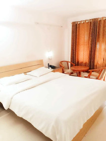 Hotel Royale Heritage