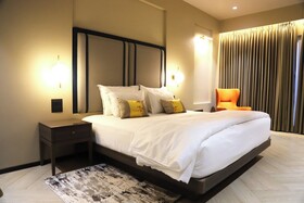 Mastiff Select Riveria Resort