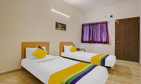 Treebo Trip Hotel Flowers Park