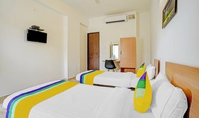 Treebo Trip Hotel Flowers Park