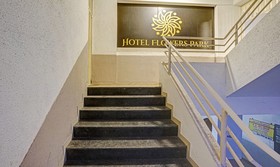 Treebo Trip Hotel Flowers Park