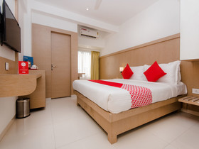 Hotel Gold Crest By Treebo
