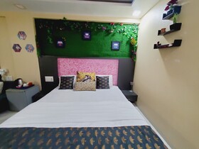 Hotel Mari Aai Residency
