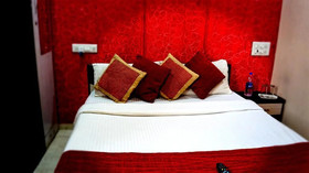 Hotel Nirsukh Palace