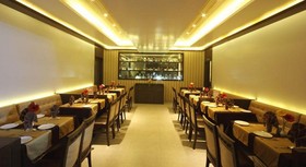 Hotel Royal Park Residency