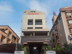 Hotel Solitaire by OYO Rooms