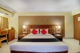 Capital O 48073 K Star Hotel