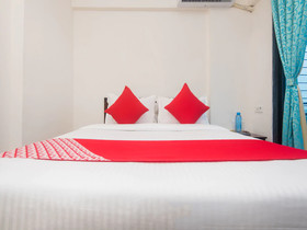 Oyo 16021 Airoli Apartments