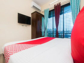 Oyo 16021 Airoli Apartments
