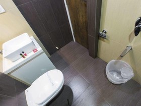 OYO Premium Koparkhairane Navi Mumbai