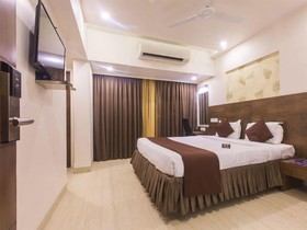 OYO Premium Koparkhairane Navi Mumbai