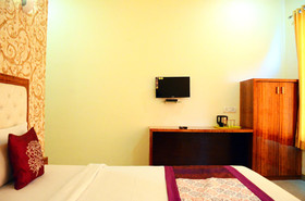 Hotel Panchgani Holiday Home By OYO Rooms