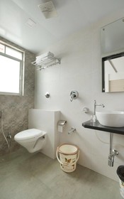 Hotel Crown Inn