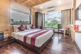 Hotel Crown Inn