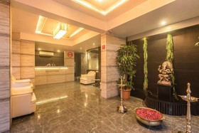 Hotel Crown Inn
