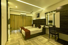Hotel Crown Inn