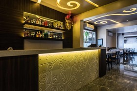 Hotel Crown Inn