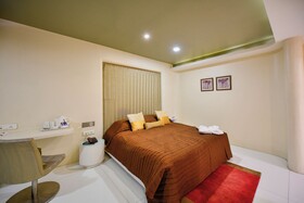 Premier Tamanna Hotel