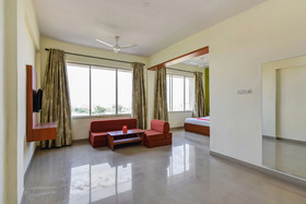 Country Club Pune By OYO Rooms