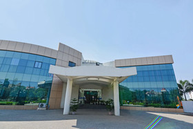 Country Club Pune By OYO Rooms