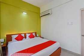 Country Club Pune By OYO Rooms