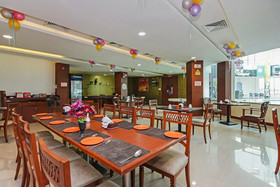 Country Club Pune By OYO Rooms