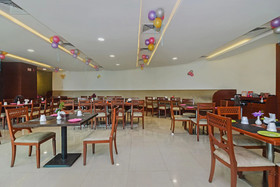 Country Club Pune By OYO Rooms