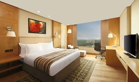DoubleTree by Hilton Hotel Pune - Chinchwad