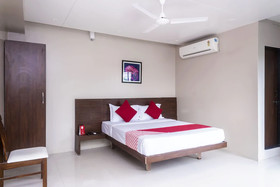 Grand Pune By OYO Rooms