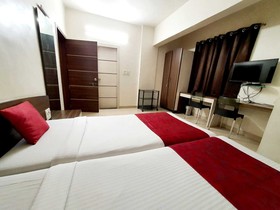 Hotel Bhooshan