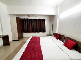 Hotel Bhooshan