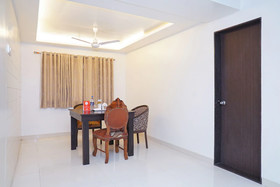 Hotel Coconut Grove by OYO Rooms