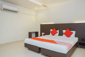 Hotel Coconut Grove by OYO Rooms